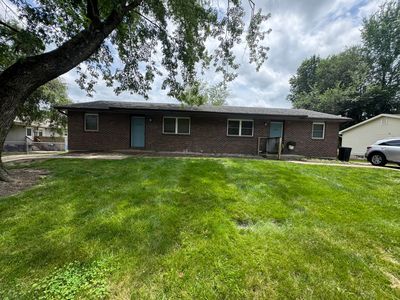4304-06 W Bethany Dr