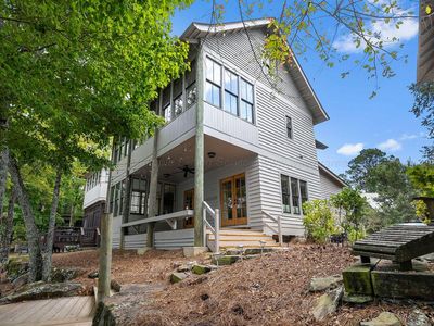 204 Turtle Point Dr