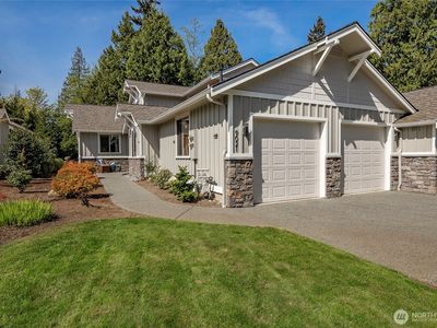 9021 Gleneage Drive #17