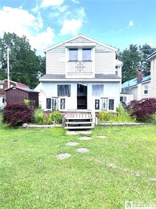3529 Lake St
