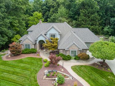 805 Maple Rd