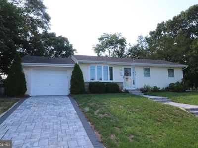 245 Falcon Dr