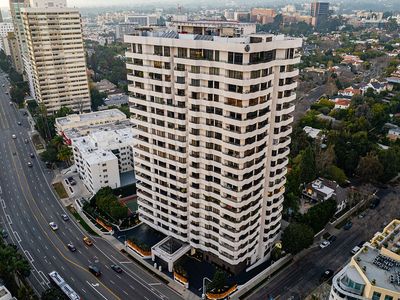 10601 Wilshire Blvd APT 1502