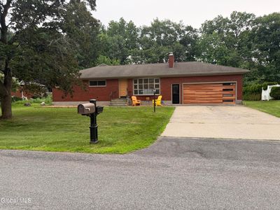 5 Linda Drive