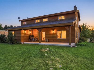 715 Ranch Loop Rd