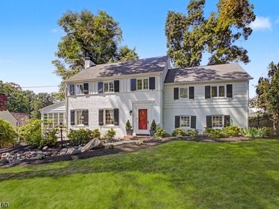 1015 SLEEPY HOLLOW LANE