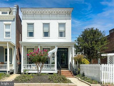 2422 W Main St