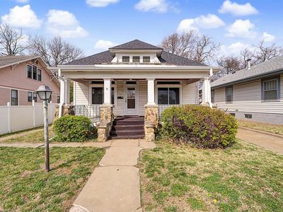 712 S 5th St