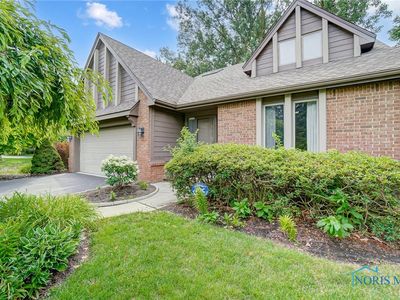 Property at 6807 Pine Creek Dr, Toledo, OH