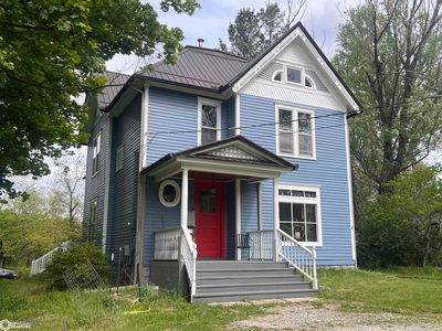 707 S Main St