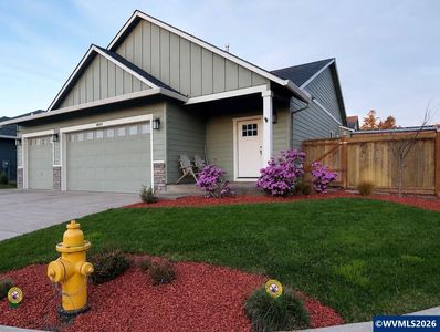 4023 SE Emily Way