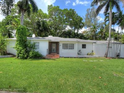1050 NE 82nd St