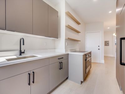 147 New York Ave APT 3L