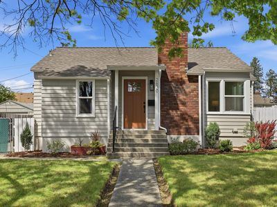 2630 W Walton Ave