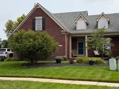 Property at 28351 Aspen Blvd, Flat Rock, MI