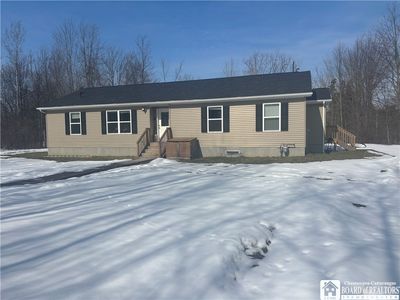 Property at 658 Adams Ave, Angola, NY
