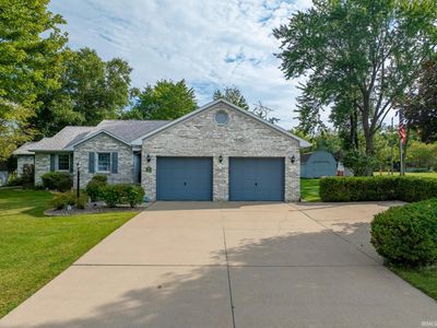 63 W Elm St