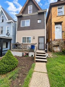 2816 Veteran St