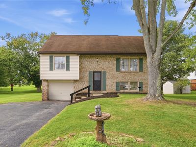 102 Farmington Dr