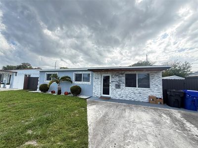 1220 N 71st Ter
