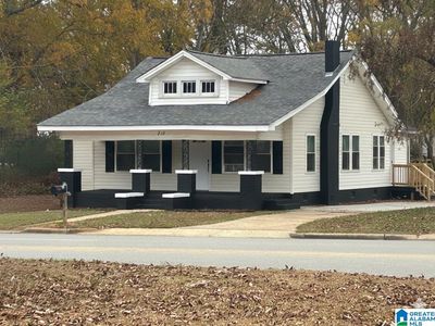 210 Memorial Dr