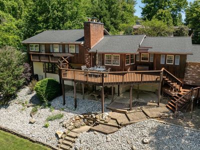 2 Glendale Dr