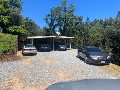 2823 Manor Dr
