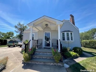 43 Pineview Boulevard