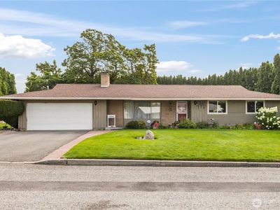 903 Selkirk Place