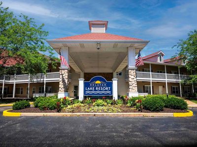 1505 S Shore DRIVE #207