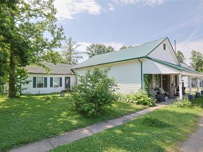 8524 Main St