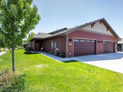 4037 Valley View Ct #A