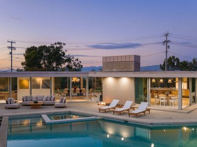 14700 Mulholland Dr