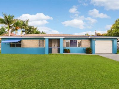 2055 Maravilla CIR