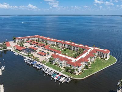 1 Colony Point Dr APT 15B