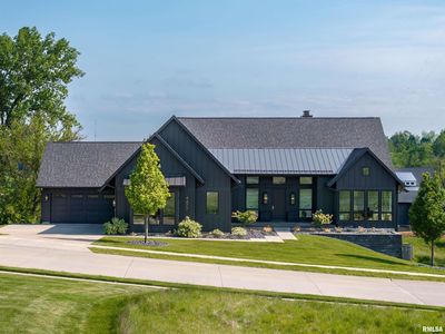 4477 Woodland Dr