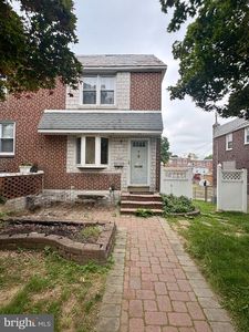 Property at 5144 Whitehall Dr, Clifton Heights, PA