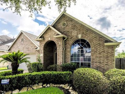 3827 Shady Breeze Dr