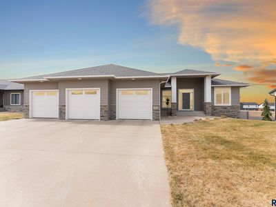 2721 S Moss Stone Ave