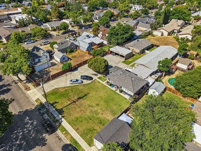 1719 Parker Ave
