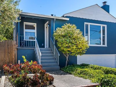 8 Cochrane Way