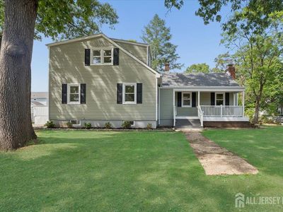 122 Fernhead Ave