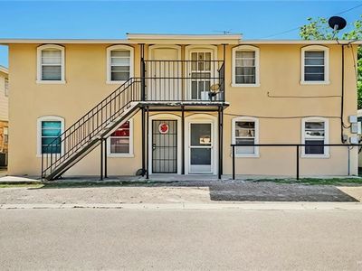 121 & 123 Bethel St