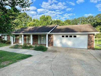 203 Woodland Dr