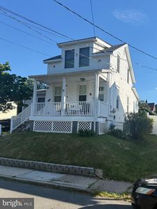 17 Hazelhurst Ave