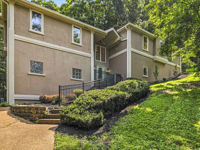 7030 Willowick Dr