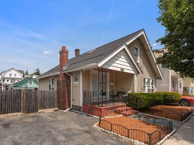 19 Elsie St