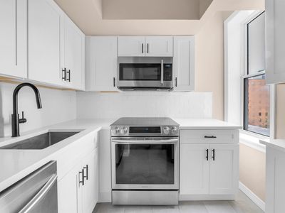 6816 Bellevue Ave APT 3A