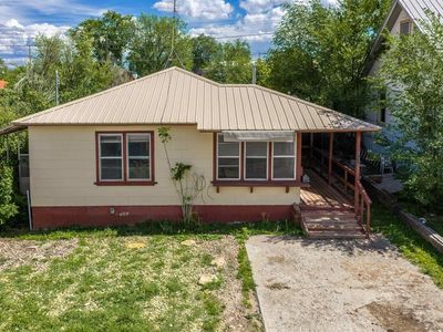 318 N Linden Street