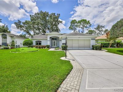 8018 Sugarbush Dr